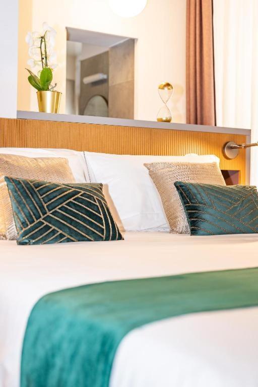 Castel Sant Angelo Luxury Rooms And Tour Rome Exterior photo